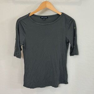 Cable & Gauge Olive green Short Sleeve Tee with gold Button Tab Sleeves - medium